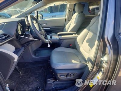 Zdjęcie 7 z 13 samochodu: 2023 TOYOTA SIENNA XLE VIN:5TDJSKFC3PS099514 - miniatura