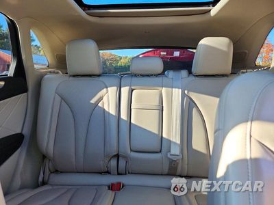 Zdjęcie 10 z 13 samochodu: 2019 LINCOLN MKC RESERVE VIN:5LMCJ3D97KUL32087 - miniatura