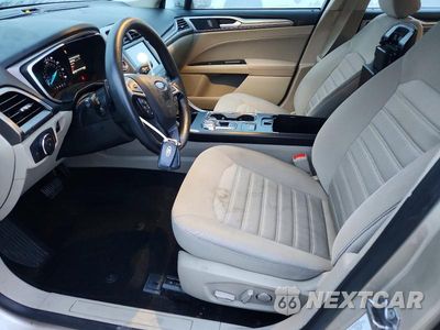 Zdjęcie 7 z 12 samochodu: 2019 FORD FUSION SE VIN:3FA6P0HD6KR280738 - miniatura