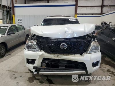 Piąte zdjęcie samochodu w środku: 2017 NISSAN ARMADA SL VIN:JN8AY2NC9H9508734 - miniatura