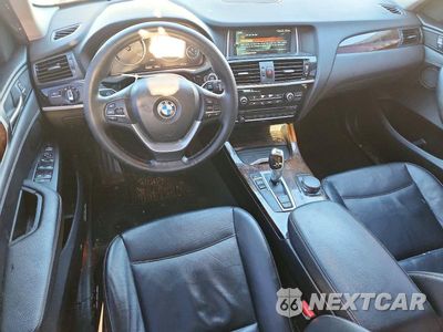 Zdjęcie 8 z 13 samochodu: 2017 BMW X3 SDRIVE28I VIN:5UXWZ7C52H0T43838 - miniatura