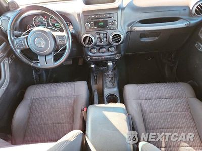 Zdjęcie 8 z 13 samochodu: 2011 JEEP WRANGLER UNLIMITED SPORT VIN:1J4HA3H16BL602332 - miniatura