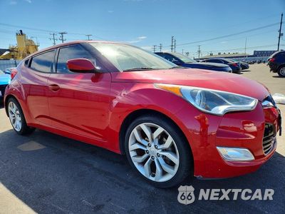 Czwarte zdjęcie samochodu z boku: 2015 HYUNDAI VELOSTER BASE VIN:KMHTC6AD6FU232379 - miniatura