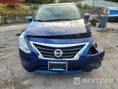 Piąte zdjęcie samochodu w środku: 2018 NISSAN VERSA SV VIN:3N1CN7AP0JL880188 - miniatura