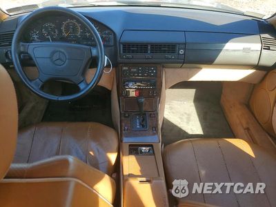 Zdjęcie 8 z 12 samochodu: 1993 MERCEDES-BENZ 500 SL VIN:WDBFA67E1PF079423 - miniatura