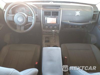 Zdjęcie 8 z 13 samochodu: 2012 JEEP LIBERTY SPORT VIN:1C4PJLAK8CW117601 - miniatura