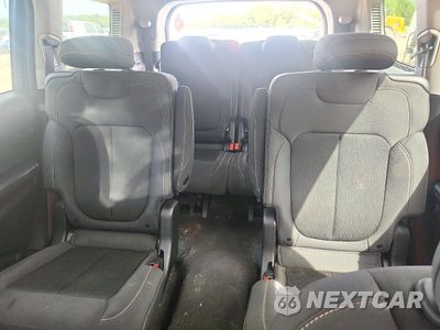 Zdjęcie 10 z 13 samochodu: 2021 JEEP GRAND CHEROKEE L LAREDO VIN:1C4RJKAG7M8153462 - miniatura