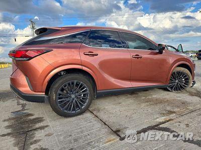 Trzecie zdjęcie samochodu z tyłu: 2026 LEXUS RX 350 PREMIUM VIN:2T2BAMCA9TC133508 - miniatura
