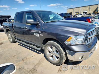 Czwarte zdjęcie samochodu z boku: 2019 RAM 1500 CLASSIC SLT VIN:1C6RR6LT2KS549428 - miniatura