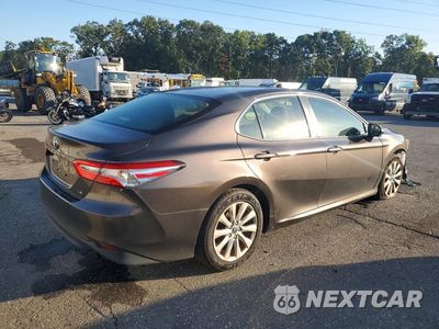Trzecie zdjęcie samochodu z tyłu: 2018 TOYOTA CAMRY LE VIN:JTNB11HK1J3034980 - miniatura