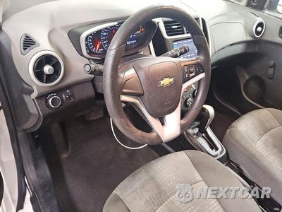 Zdjęcie 8 z 14 samochodu: 2020 CHEVROLET SONIC VIN:1G1JG6SB6L4114866 - miniatura