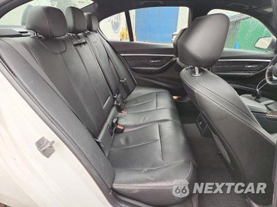 Zdjęcie 10 z 12 samochodu: 2017 BMW 330 I VIN:WBA8B9G55HNU51424 - miniatura