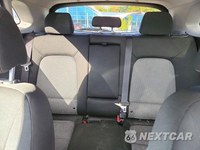 Zdjęcie 10 z 13 samochodu: 2021 HYUNDAI KONA SEL VIN:KM8K22AA1MU618640 - miniatura