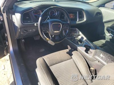 Zdjęcie 8 z 12 samochodu: 2016 DODGE CHALLENGER SXT VIN:2C3CDZAGXGH290100 - miniatura