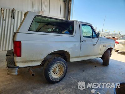 Trzecie zdjęcie samochodu z tyłu: 1996 FORD BRONCO U100 VIN:1FMEU15H9TLB58866 - miniatura