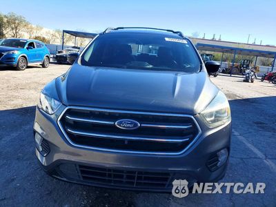 Piąte zdjęcie samochodu w środku: 2019 FORD ESCAPE SE VIN:1FMCU0GD7KUA72010 - miniatura