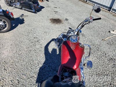 Zdjęcie 6 z 9 samochodu: 2004 HONDA VT750 C VIN:JH2RC50074M001907 - miniatura