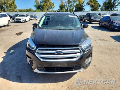 Piąte zdjęcie samochodu w środku: 2018 FORD ESCAPE SE VIN:1FMCU9GD7JUD57356 - miniatura