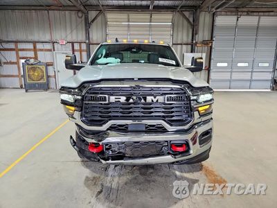 Piąte zdjęcie samochodu w środku: 2026 RAM 2500 BIG HORN VIN:3C6UR5DJ7TG215938 - miniatura