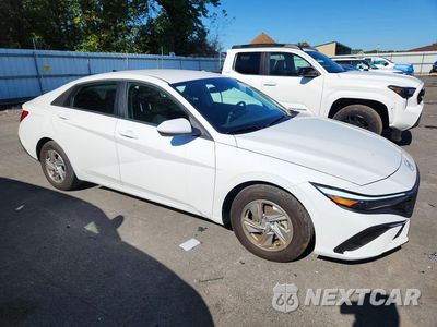 Czwarte zdjęcie samochodu z boku: 2026 HYUNDAI ELANTRA SE VIN:KMHLL4DG5TU198361 - miniatura