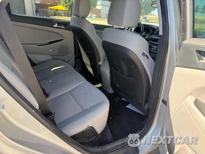 Zdjęcie 6 z 10 samochodu: 2020 HYUNDAI TUCSON SE VIN:KM8J2CA44LU131510 - miniatura