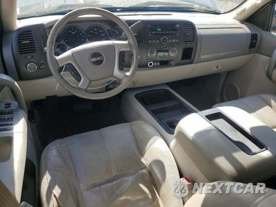 Zdjęcie 8 z 12 samochodu: 2007 GMC SIERRA K2500 HEAVY DUTY VIN:1GTHK23617F561677 - miniatura