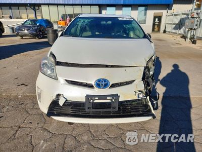Piąte zdjęcie samochodu w środku: 2012 TOYOTA PRIUS THREE VIN:JTDKN3DU0C1539449 - miniatura