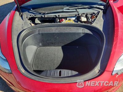 Zdjęcie 11 z 12 samochodu: 2018 TESLA MODEL 3 VIN:5YJ3E1EB6JF111797 - miniatura