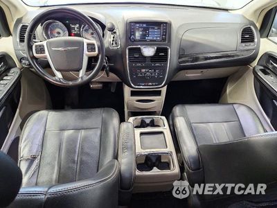 Zdjęcie 8 z 14 samochodu: 2016 CHRYSLER TOWN & COUNTRY TOURING VIN:2C4RC1BG0GR301009 - miniatura