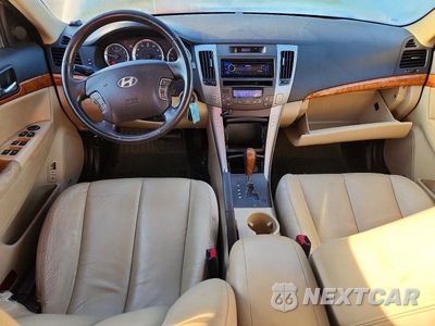 Zdjęcie 8 z 12 samochodu: 2010 HYUNDAI SONATA LIMITED VIN:5NPEU4AC5AH622043 - miniatura