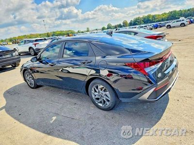 Drugie zdjęcie samochodu z przodu: 2024 HYUNDAI ELANTRA BLUE VIN:KMHLM4DJ8RU110730 - miniatura