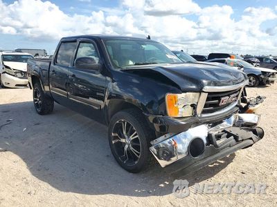 Czwarte zdjęcie samochodu z boku: 2007 GMC NEW SIERRA C1500 VIN:3GTEC13J17G539983 - miniatura