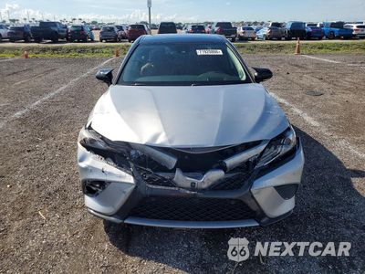Piąte zdjęcie samochodu w środku: 2019 TOYOTA CAMRY XSE VIN:4T1B61HK1KU160432 - miniatura