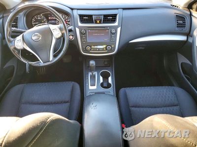 Zdjęcie 8 z 12 samochodu: 2017 NISSAN ALTIMA 2.5 SV VIN:1N4AL3AP6HC148484 - miniatura