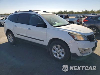Czwarte zdjęcie samochodu z boku: 2017 CHEVROLET TRAVERSE LS VIN:1GNKRFED8HJ100230 - miniatura