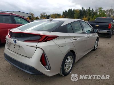 Trzecie zdjęcie samochodu z tyłu: 2017 TOYOTA PRIUS PRIME PREMIUM VIN:JTDKARFP1H3063648 - miniatura
