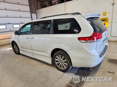Drugie zdjęcie samochodu z przodu: 2011 TOYOTA SIENNA LIMITED 7-PASSENGER VIN:5TDYK3DCXBS122884 - miniatura