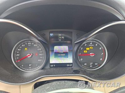Zdjęcie 9 z 12 samochodu: 2016 MERCEDES-BENZ C 300 VIN:55SWF4JB1GU153240 - miniatura