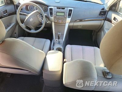 Zdjęcie 8 z 13 samochodu: 2010 HYUNDAI SONATA GLS VIN:5NPET4ACXAH598258 - miniatura