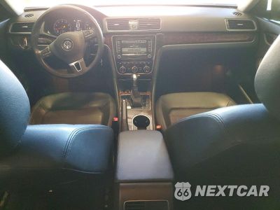 Zdjęcie 8 z 12 samochodu: 2013 VOLKSWAGEN PASSAT SEL VIN:1VWCH7A33DC004570 - miniatura
