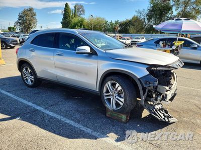 Czwarte zdjęcie samochodu z boku: 2018 MERCEDES-BENZ GLA 250 VIN:WDCTG4EB3JJ438396 - miniatura
