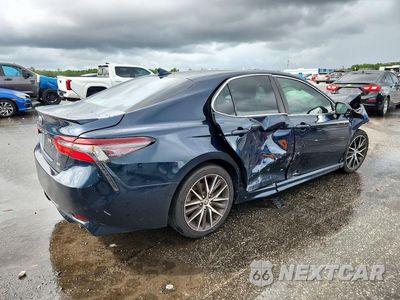 Trzecie zdjęcie samochodu z tyłu: 2021 TOYOTA CAMRY SE VIN:4T1G11AK4MU575469 - miniatura