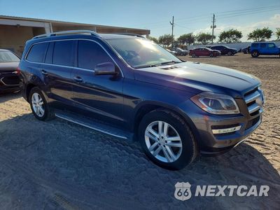 Czwarte zdjęcie samochodu z boku: 2015 MERCEDES-BENZ GL 350 BLUETEC VIN:4JGDF2EE2FA459044 - miniatura