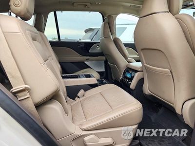 Zdjęcie 10 z 12 samochodu: 2020 LINCOLN AVIATOR GRAND TOURING VIN:5LMYJ8XY3LGL29869 - miniatura