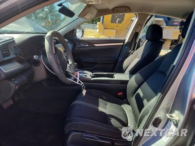 Zdjęcie 7 z 12 samochodu: 2016 HONDA CIVIC LX VIN:19XFC2F55GE029334 - miniatura