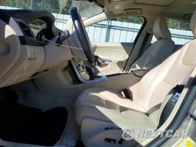 Zdjęcie 7 z 12 samochodu: 2016 VOLVO S60 PREMIER VIN:YV126MFK6G2402945 - miniatura