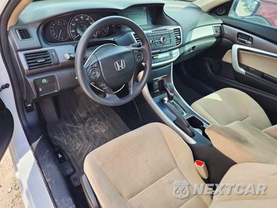 Zdjęcie 8 z 12 samochodu: 2013 HONDA ACCORD LX-S VIN:1HGCT1B34DA022652 - miniatura