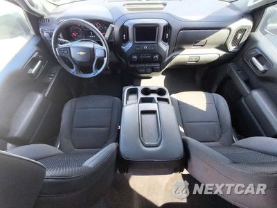 Zdjęcie 8 z 12 samochodu: 2021 CHEVROLET SILVERADO K1500 CUSTOM VIN:1GCPYBEK9MZ176365 - miniatura