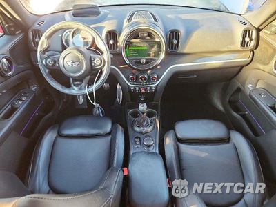 Zdjęcie 8 z 12 samochodu: 2017 MINI COOPER S COUNTRYMAN ALL4 VIN:WMZYT5C3XH3B67380 - miniatura