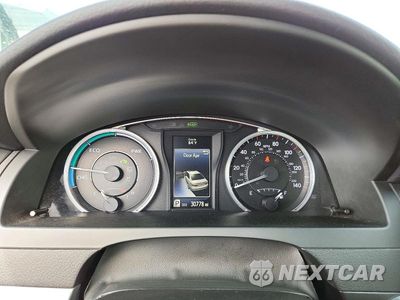 Zdjęcie 9 z 12 samochodu: 2015 TOYOTA CAMRY HYBRID SE VIN:4T1BD1FK7FU163155 - miniatura
